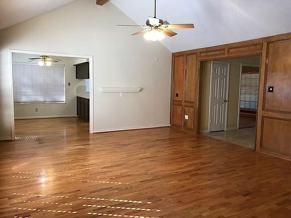 5th image of 3011 W Steepbank Cir