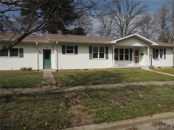 405 W Spring St, Greenville, IL 62246