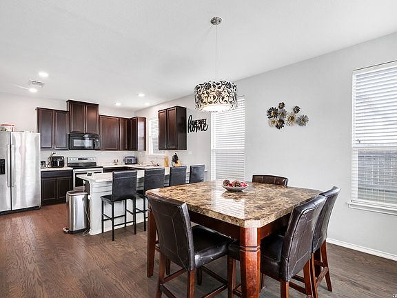 5th image of 9630 PLEASANTON PL