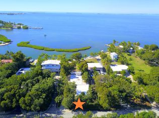 120 E Shore Dr, Key Largo, FL 33037