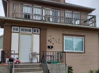 923 De Koven Ave, Racine, WI 53403