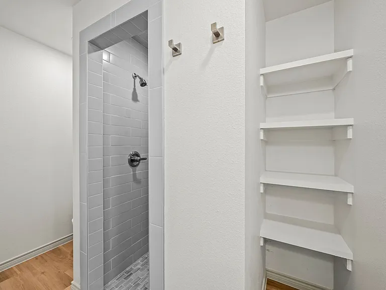 14904 North Cres #1200 — Photo 23