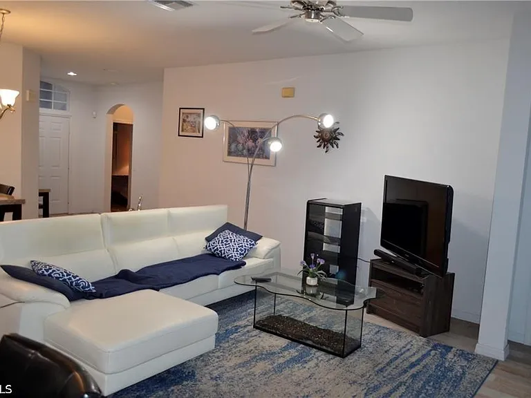 1702 Emerald Cove Dr — Photo 6