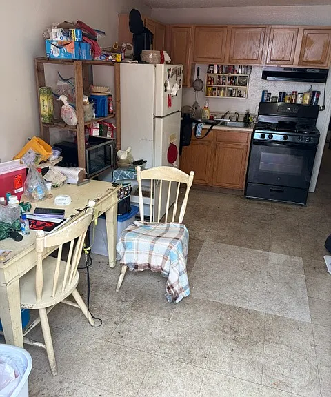 2718 Jackson Ave — Photo 2