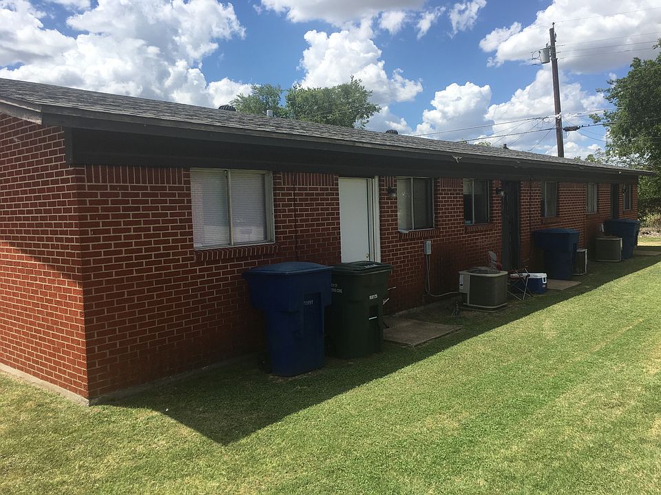 1st image of 604 W Ave E