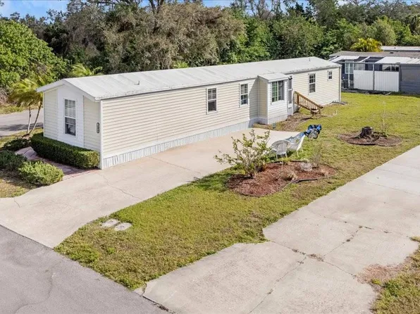 1084 Holland Dr, Fort Myers, FL 33917