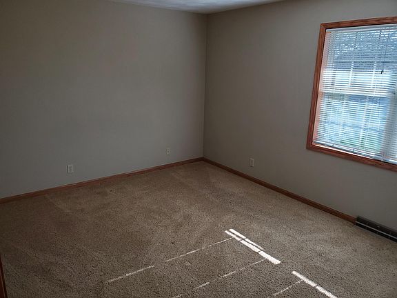4th image of 1529 Wolcott St