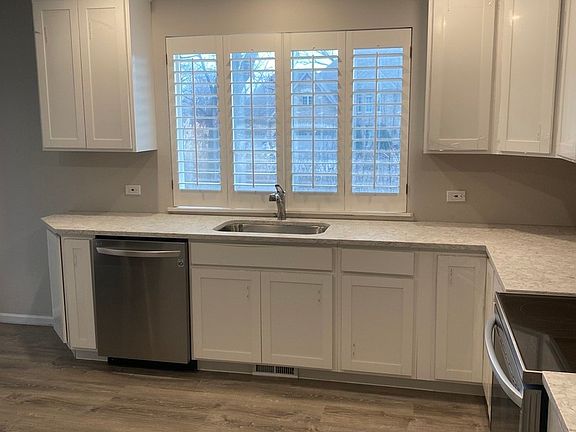 5th image of 15631 118th Ave