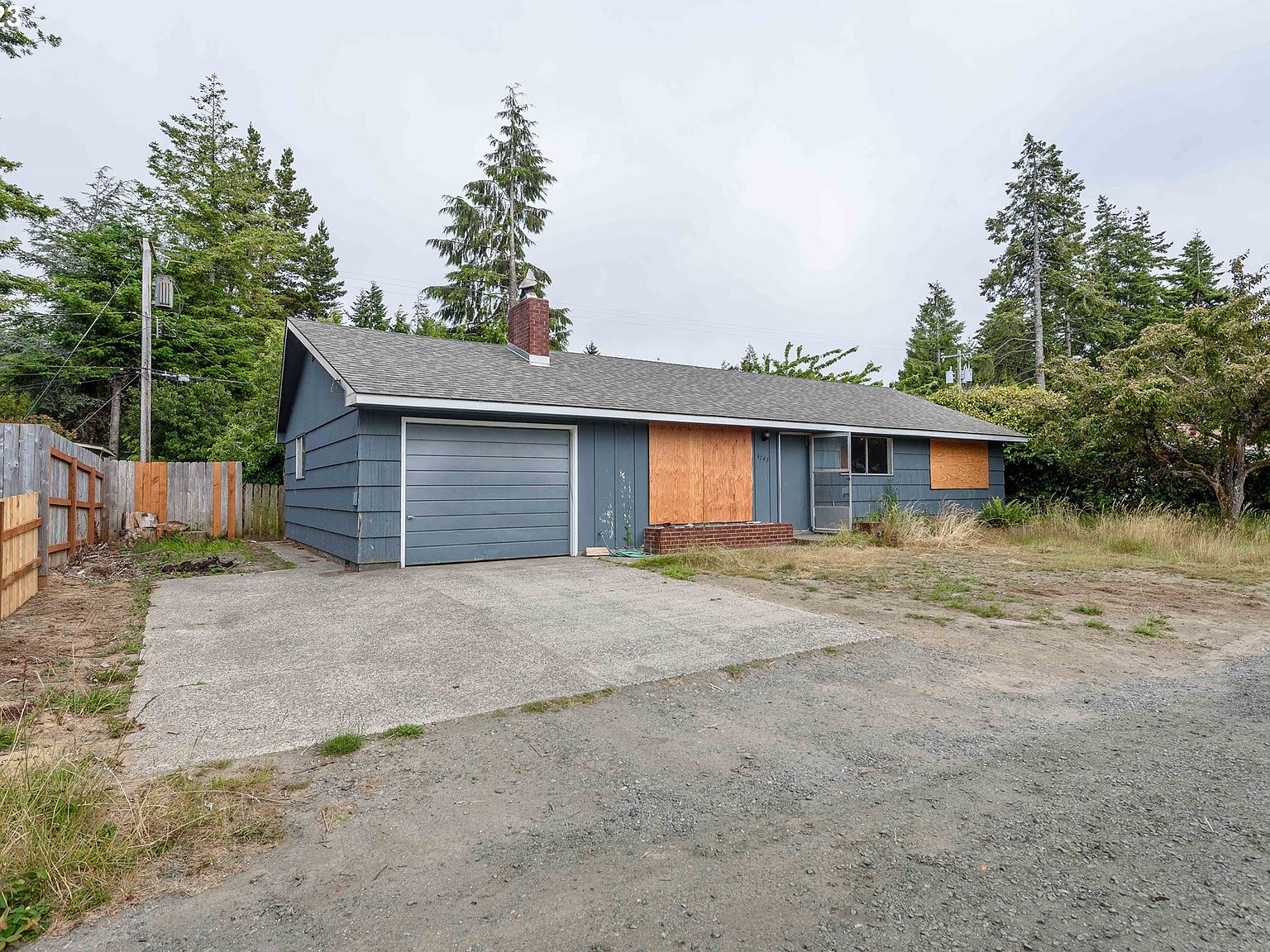 3743 Pacific Ave, North Bend, OR 97459 Zillow