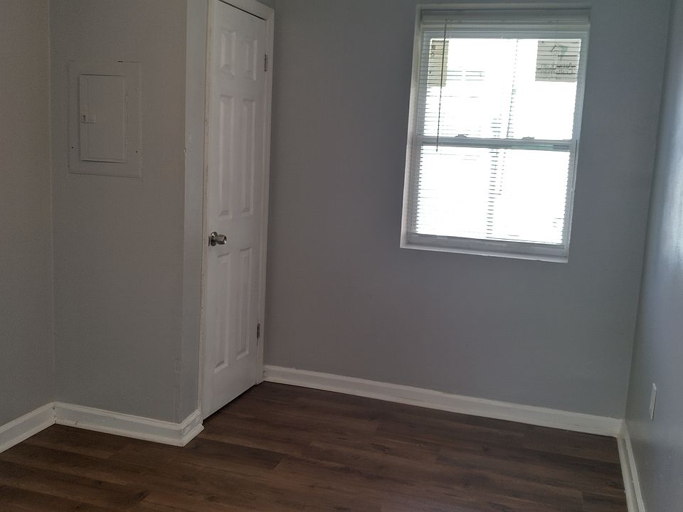 Bedroom with closet
