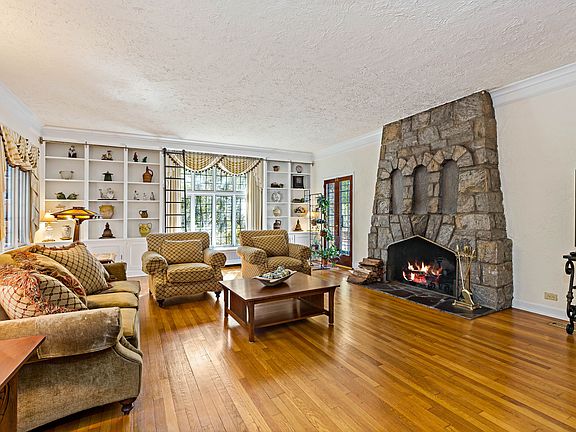 CindyS-29 Hadden-5.JPG