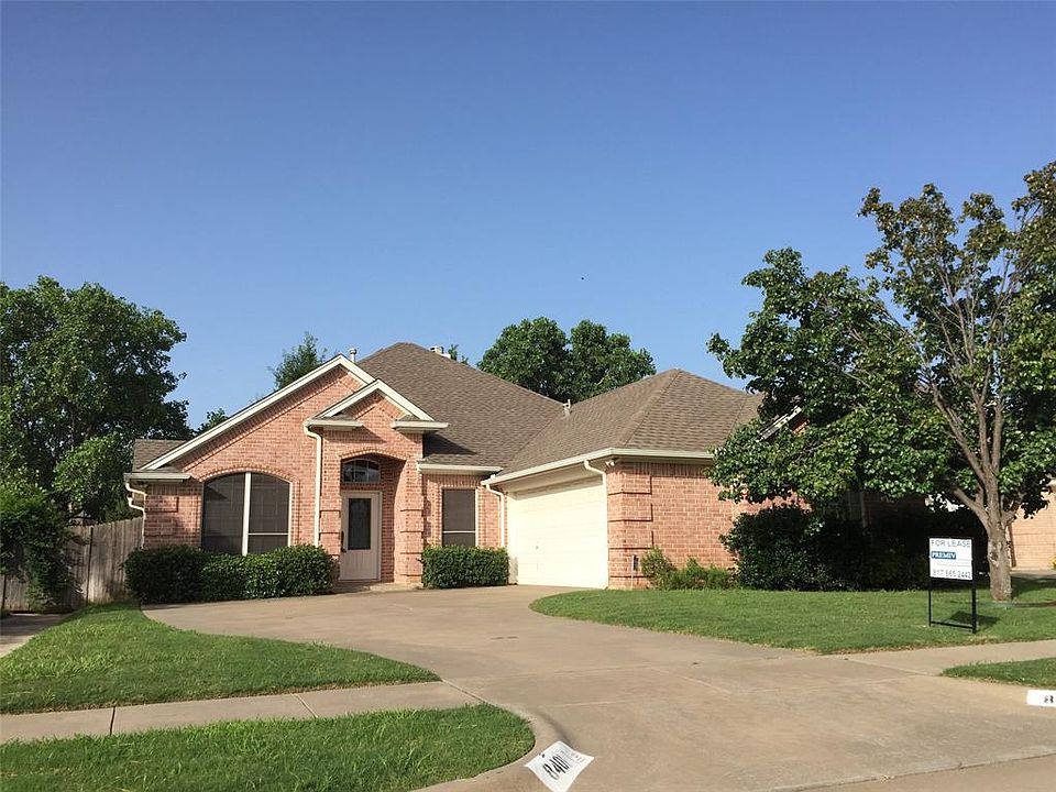 1st image of 8401 Emerald Cir
