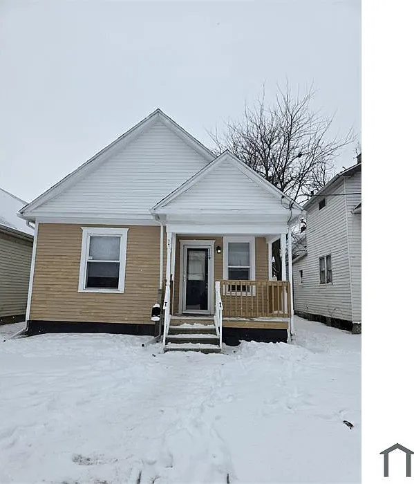 3 bed, 982 sqft, $1,300 — Photo 2