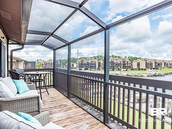 3rd image of 4162 Spinnaker Dr #405
