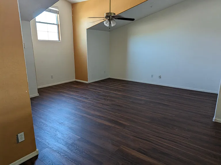726 N Laguna Dr — Photo 26