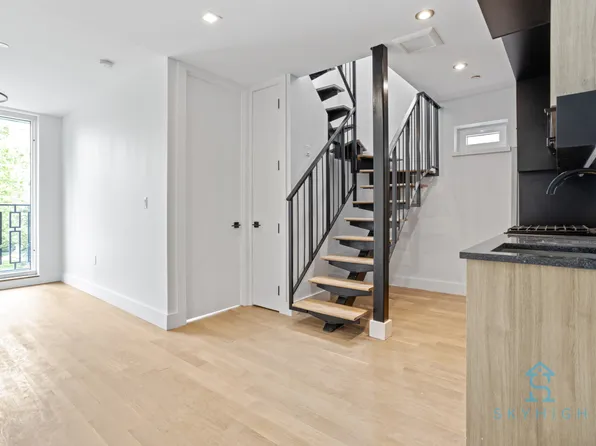 11 Lewis Avenue PENTHOUSE-A image 2 of 27