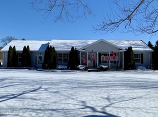 27800 E Broadway St, Walbridge, OH 43465