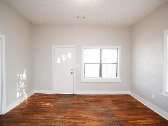 2nd image of 1414 W 11th St