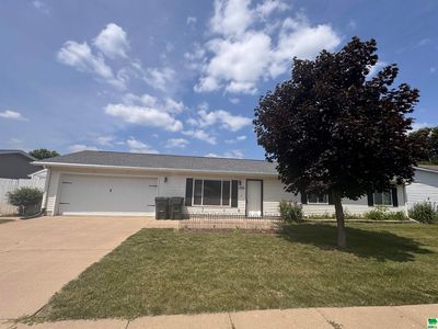 1921 Fairbanks St, Sioux City, IA, 51109
