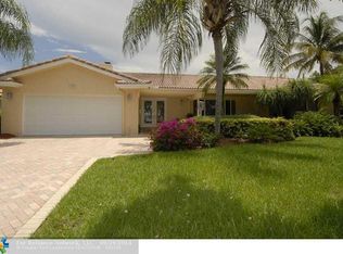 2500 NE 44th St, Lighthouse Pt, FL 33064