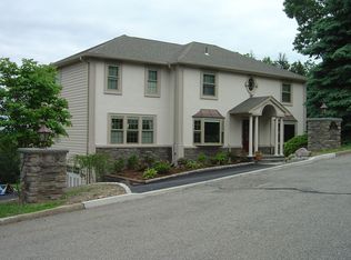 36 Lincoln Rd, Kinnelon, NJ 07405