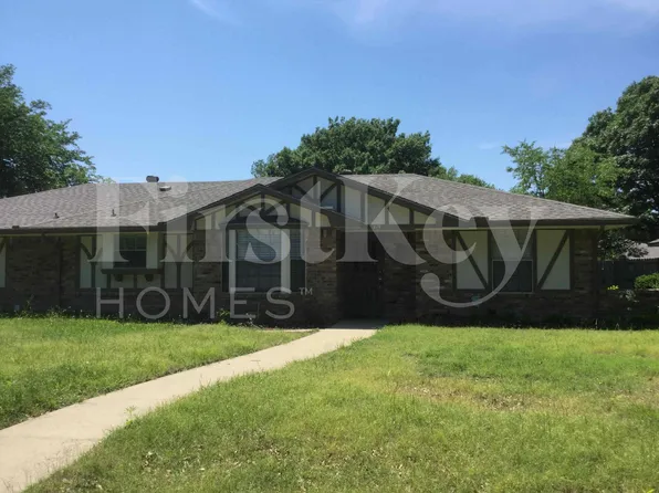 419 Buckingham Pl, Desoto, TX 75115