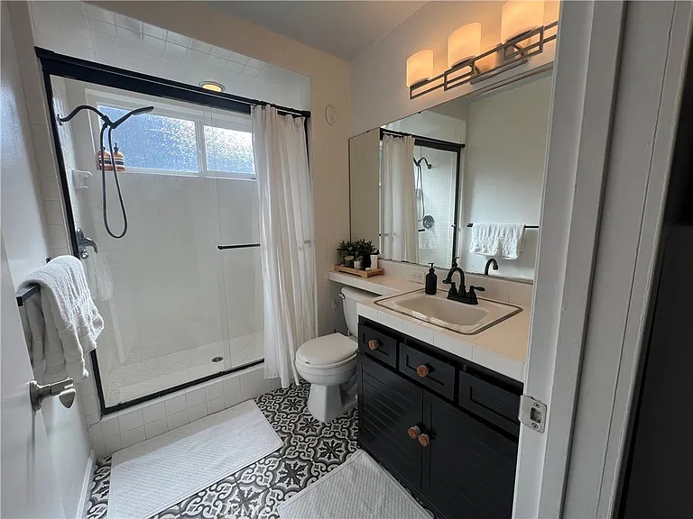 23870 Lakeview Dr — Photo 17