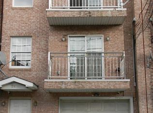 24 Wallis Ave APT 2, Jersey City, NJ 07306