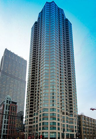1st image of 400 N La Salle Dr APT 2306