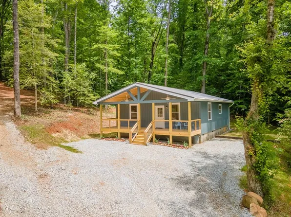 122 Griffon Pl, Whittier, NC 28789