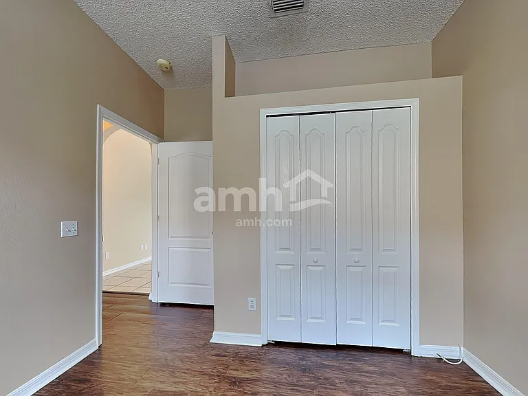 443 Sand Ridge Dr — Photo 16