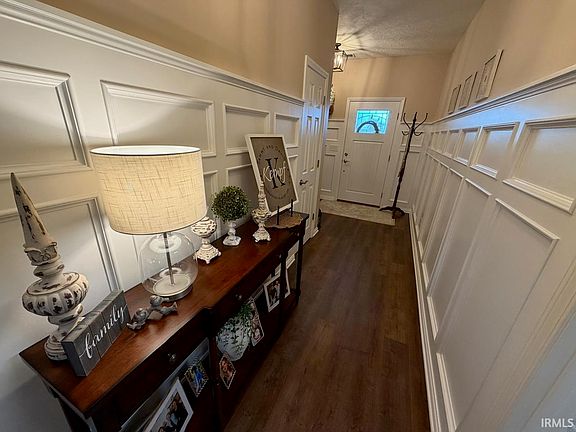 3rd image of 8242 Edenton Dr