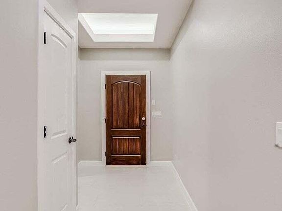 2nd image of 12610 Zollinger Ave