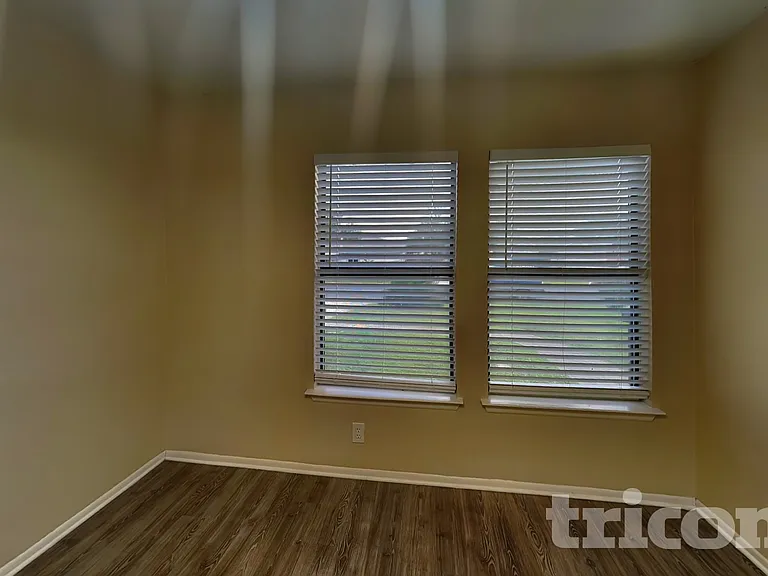 6827 Cypress Mist Dr — Photo 4