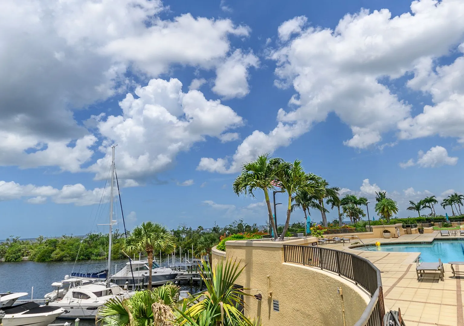 Sunset Key Cir 3313 #701 — Photo 2