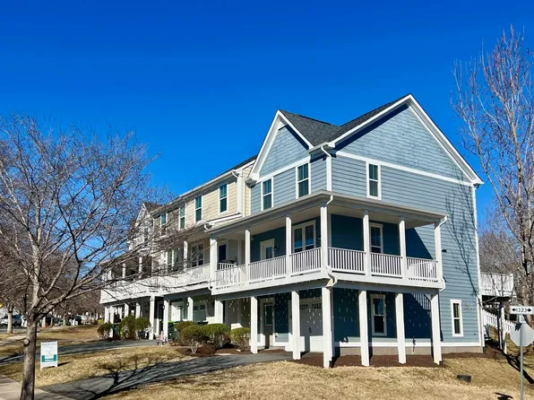 1513 Wickham Pond Dr, Charlottesville, VA 22903