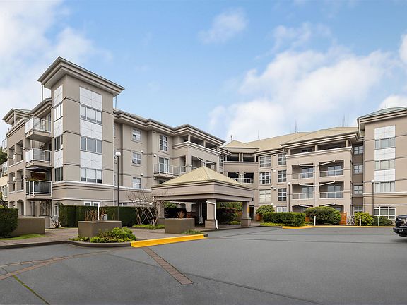 2nd image of 10533 University Dr #313