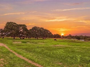 43 Rice Rd, Yoakum, TX 77995
