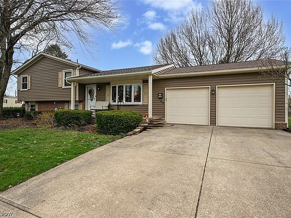 2nd image of 300 Castleton Rd NE