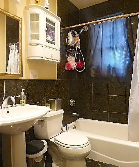 174 Winthrop Rd #2 — Photo 2
