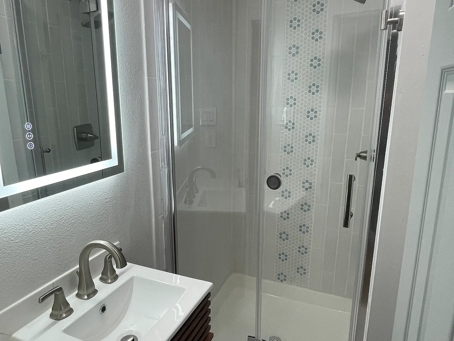 4 bed, 2000 sqft, $760 — Photo 3