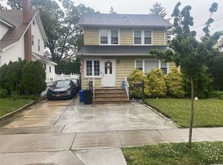 40 Christabel St, Lynbrook, NY 11563