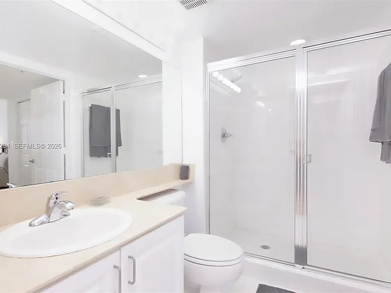 1155 Brickell Bay Dr #2701 — Photo 15