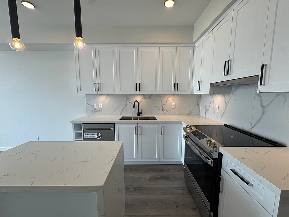 12143 223rd St #512