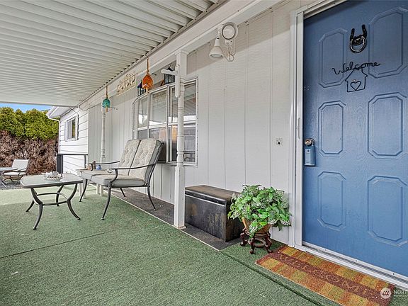 5th image of 225 NE Ernst Street #76