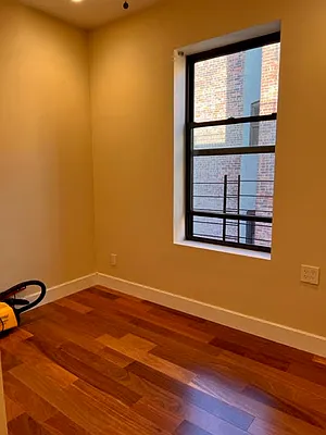 Rented by Compass | media 26