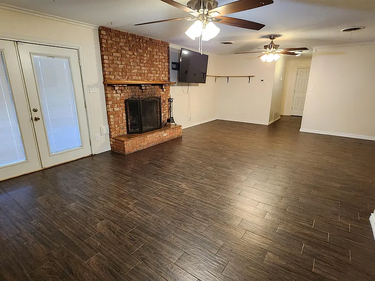 128 Cooper Ct — Photo 10