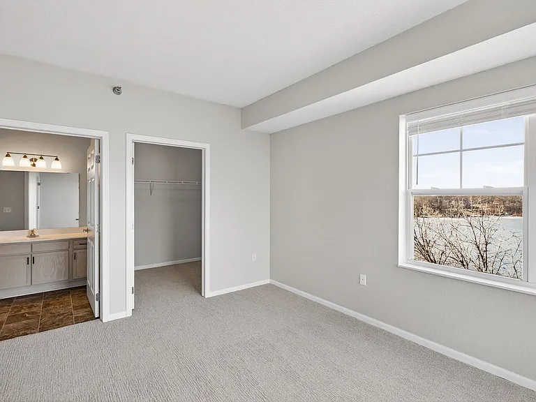 Lake Susan Apartments — Photo 31