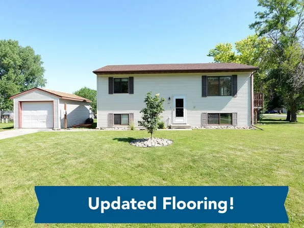 611 3rd St, Mapleton, ND 58059
