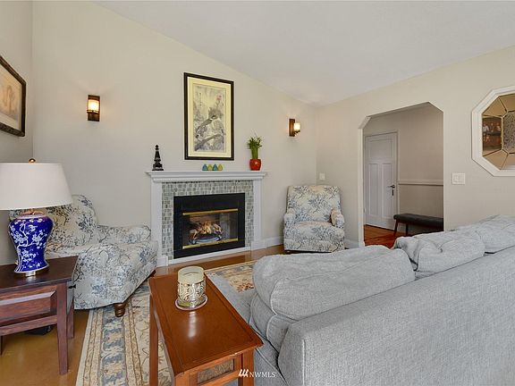 5th image of 3140 Marquette Dr SE